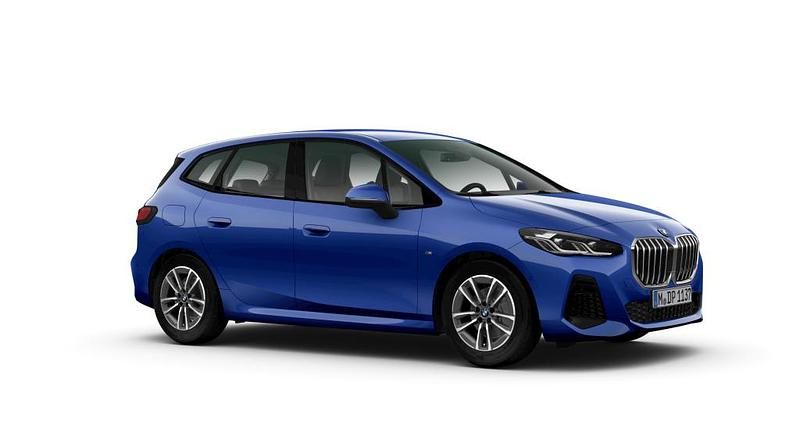 Gebraucht BMW 220 Active Tourer Luxury Line 156 PS (114 kW) 2026 Van / Kleinbus