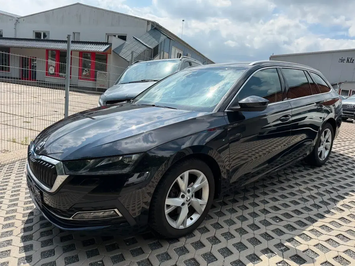 Gebraucht Skoda Octavia 150 PS (110 kW) 2021 Schwarz Kombi