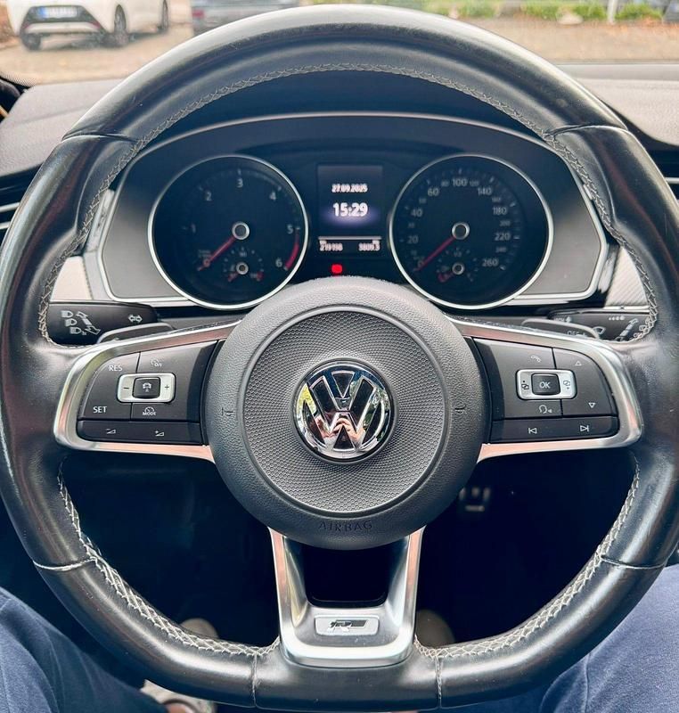 Gebraucht VW Passat Highline 190 PS (139 kW) 2015 Blau Kombi