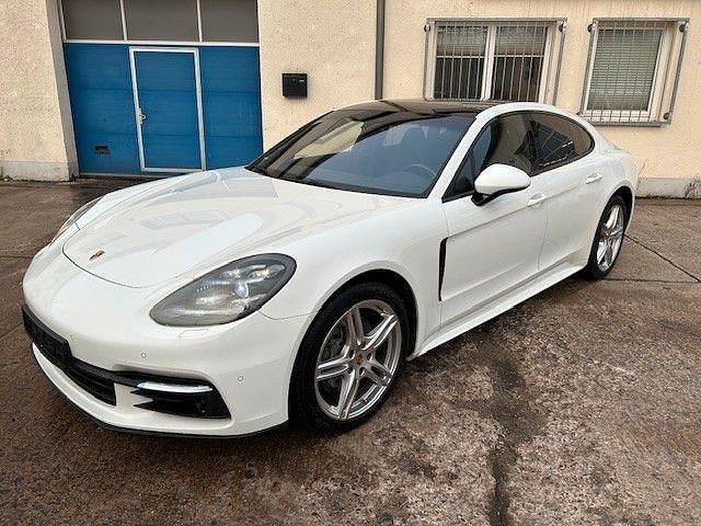 Weiß Gebraucht 2017 Porsche Panamera 4S Limousine | 45.850 € (Fairer Preis) - Bild 1/4