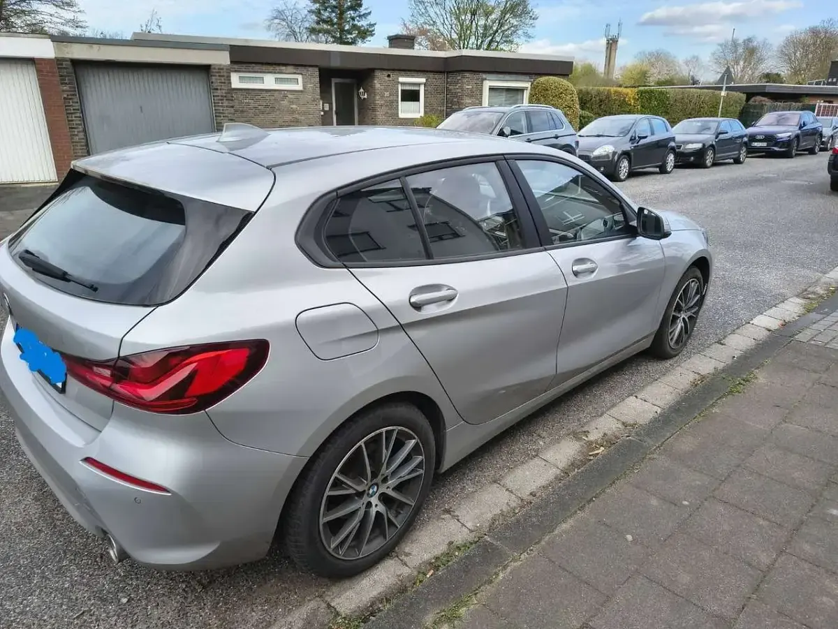 Brugt BMW 118 Advantage 150 HK (110 kW) 2021 Grå Hatchback