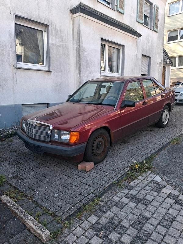 Second-hand Mercedes 190 1989 Roșu Berlinǎ