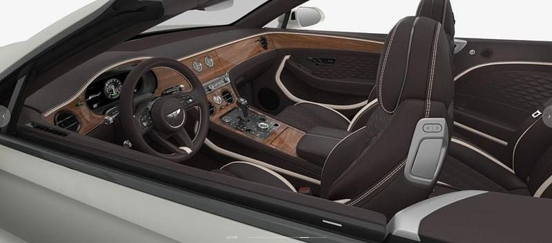 Neu Bentley Continental 782 PS (575 kW) 2026 Weiß Cabrio