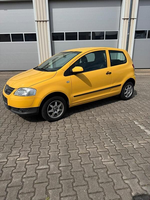 Usata VW Fox 55 CV (40 kW) 2006 Giallo Utilitaria