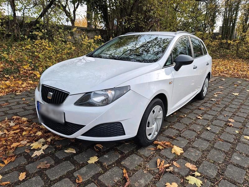 Weiß Gebraucht 2010 Seat Ibiza ST Reference Kombi | 3.650 € (Fairer Preis) - Bild 1/4