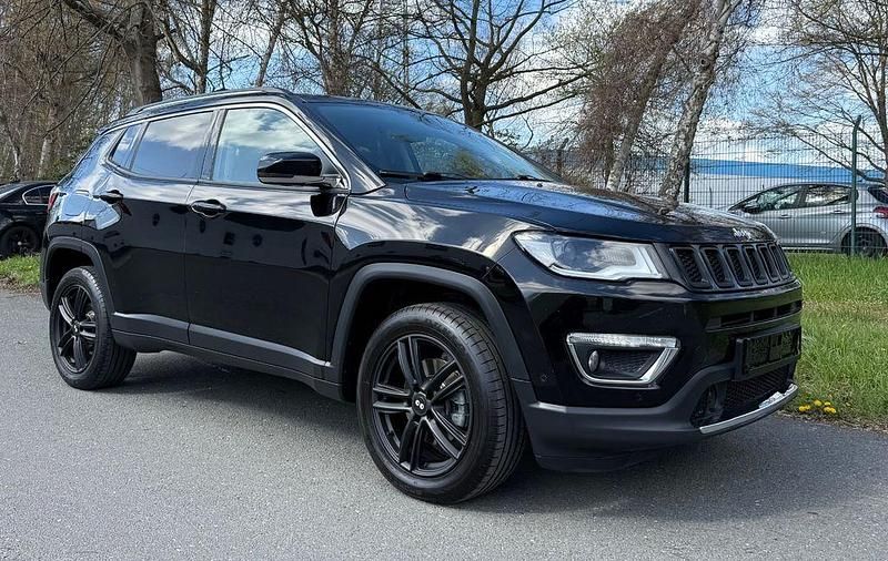 Gebraucht Jeep Compass Limited 170 PS (125 kW) 2019 Schwarz SUV