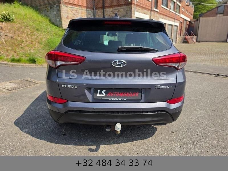 Gebraucht Hyundai Tucson 116 PS (85 kW) 2016 Grau SUV