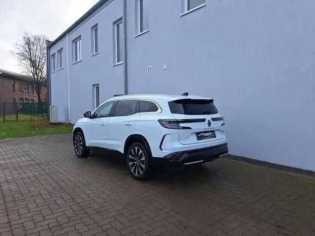 Neu Renault Espace Techno 147 PS (108 kW) 2025 Weiß SUV