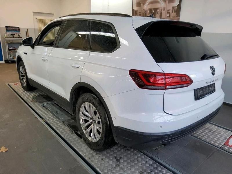 Gebraucht VW Touareg R 286 PS (210 kW) 2022 Weiß SUV