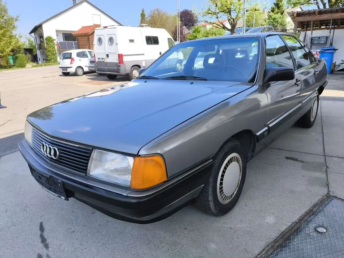 Gebraucht Audi 100 136 PS (100 kW) 1987 Grau Limousine