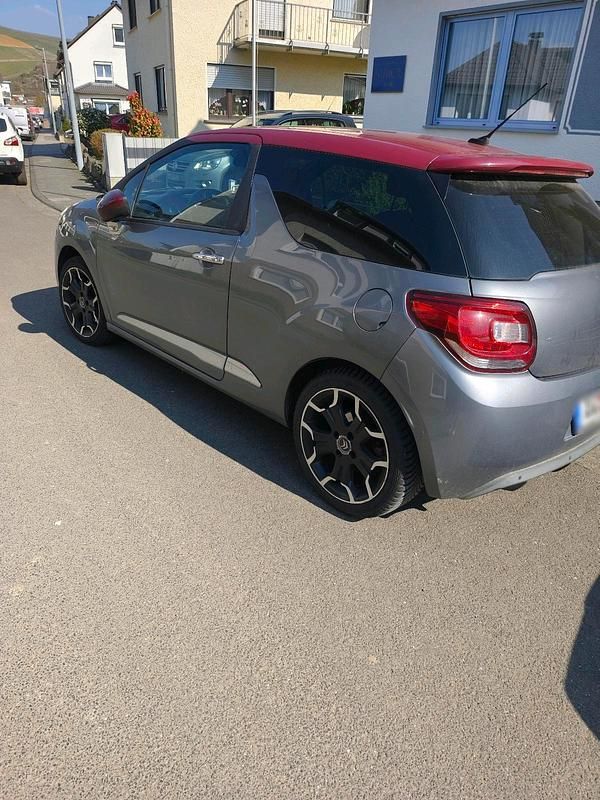 Gebraucht Citroën DS3 Sport Chic 156 PS (114 kW) 2010 Grau Kleinwagen