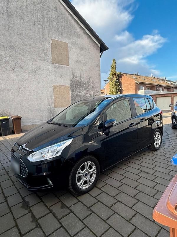Second-hand Ford B-MAX Trend 101 CP (74 kW) 2015 Negru Monovolum