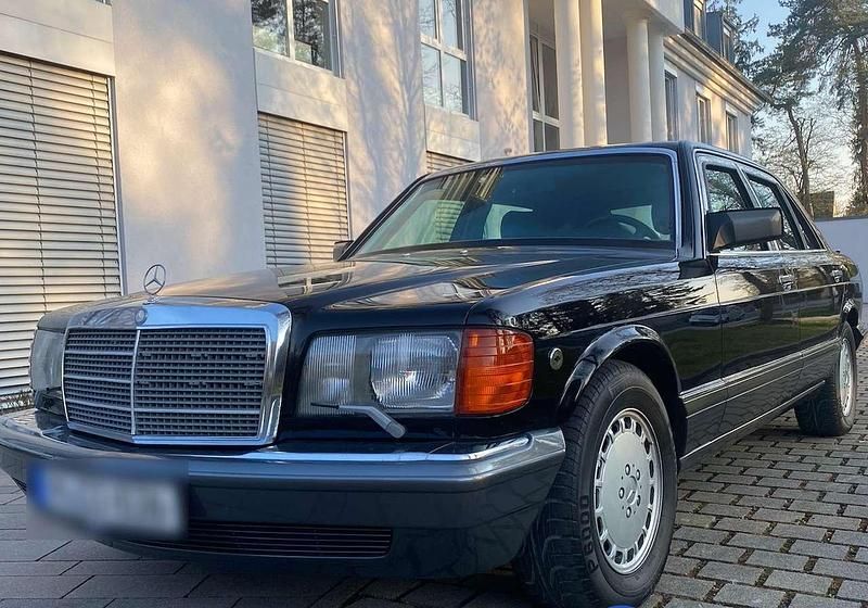 Schwarz Gebraucht 1991 Mercedes 500 Limousine | 48.888 € - Bild 1/4