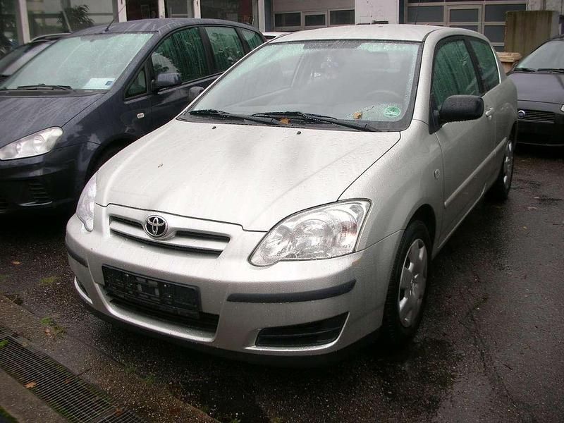 Silber Gebraucht 2005 Toyota Corolla Limousine | 3.990 € (Fairer Preis) - Bild 1/4