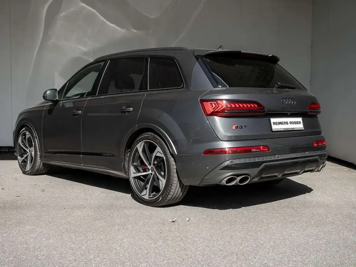 Gebraucht Audi SQ7 Competition 507 PS (372 kW) 2022 Grau SUV