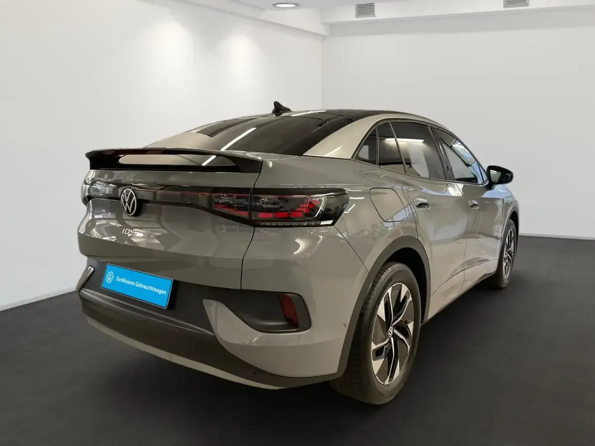 Gebraucht VW ID.5 Pro Performance 150 kW (204 PS) 2023 Grau SUV