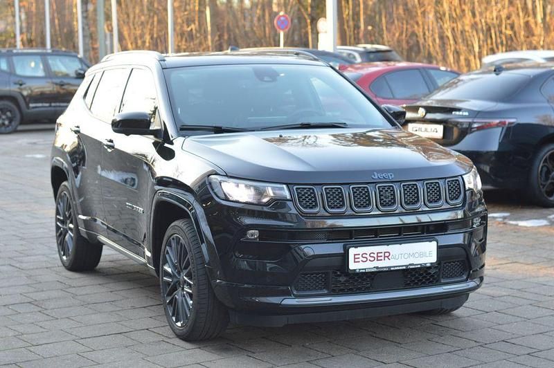 Gebraucht Jeep Compass 241 PS (177 kW) 2022 Schwarz SUV
