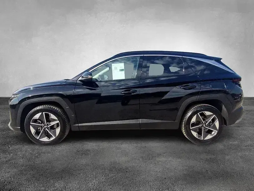 Gebraucht Hyundai Tucson Trend 160 PS (117 kW) 2025 Abyss black (metallic) SUV