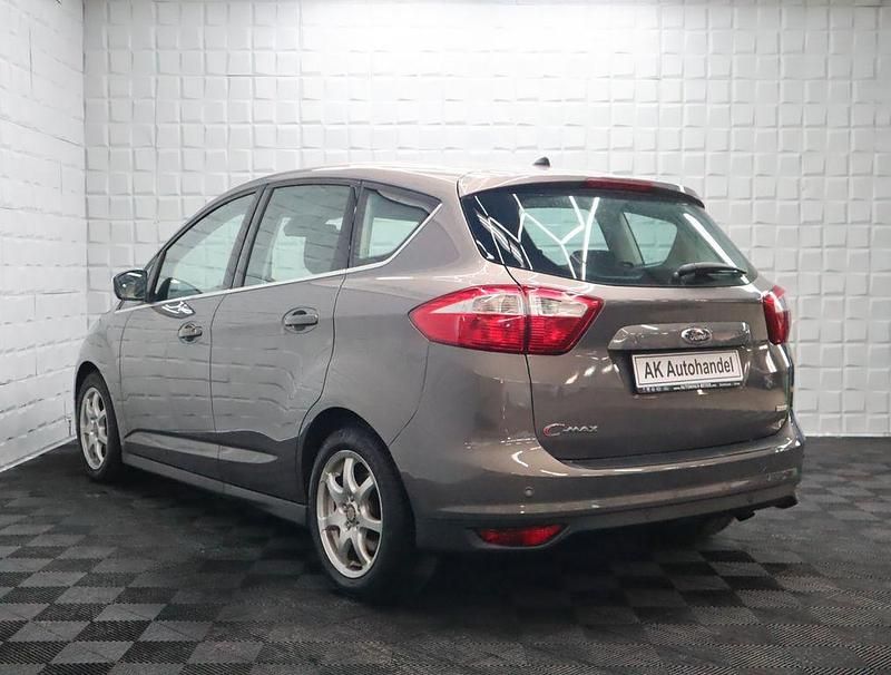 Gebraucht Ford C-MAX Titanium 150 PS (110 kW) 2013 Braun Van / Kleinbus