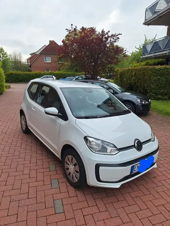 Używany VW up! 65 KM (47 kW) 2021 Biały Hatchback