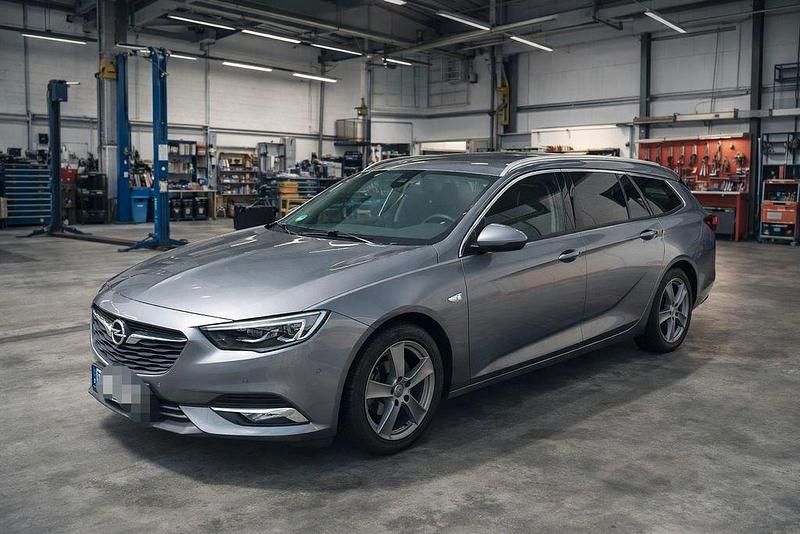 Gebraucht Opel Insignia Innovation 170 PS (125 kW) 2017 Grau Kombi