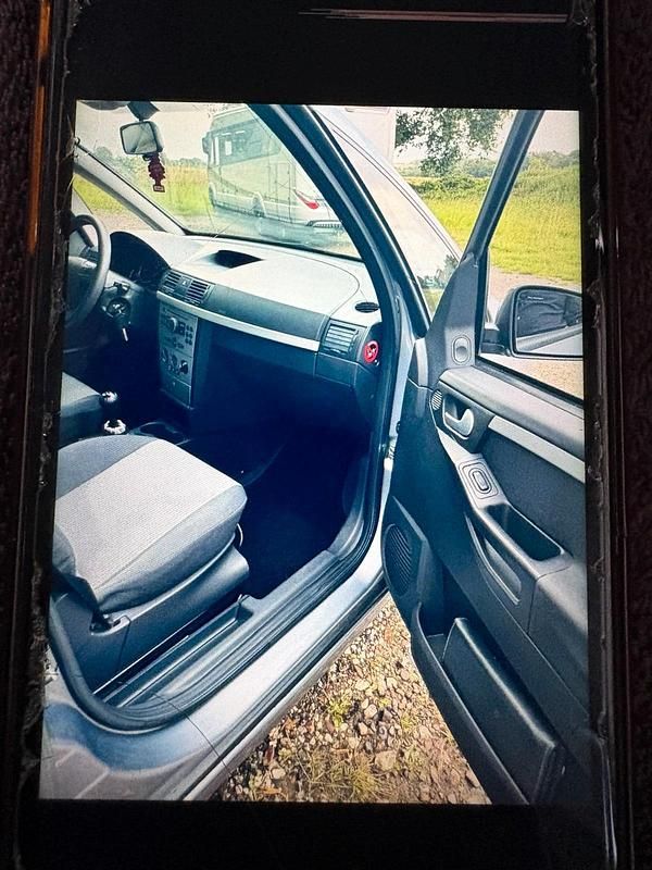 Gebraucht Opel Meriva 90 PS (66 kW) 2005 Silber Van / Kleinbus