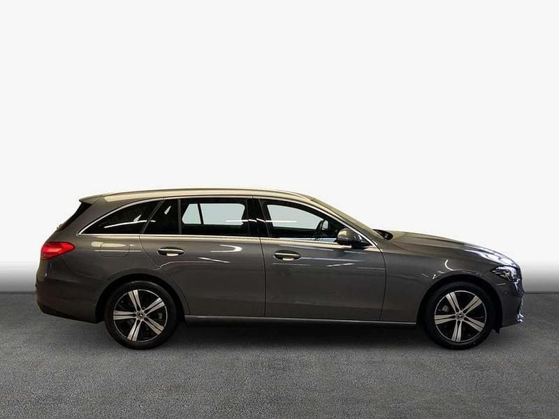 Gebraucht Mercedes C300e Avantgarde 313 PS (230 kW) 2023 Selenitgrau metallic Kombi