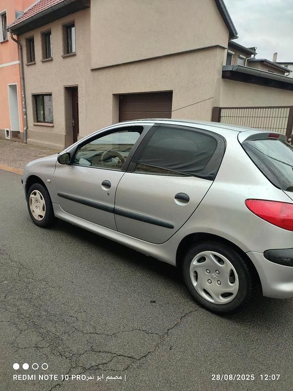 Gebraucht 2001 Peugeot 206 Kleinwagen | 1.300 € (Fairer Preis) - Bild 1/4