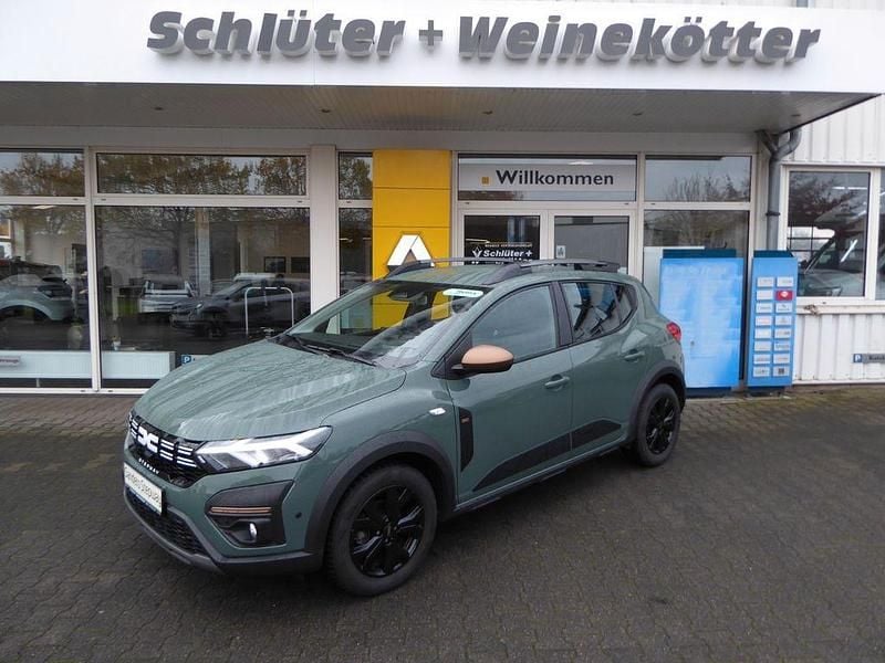 Grün Gebraucht 2025 Dacia Sandero Extreme SUV | 17.950 € (Fairer Preis) - Bild 1/4