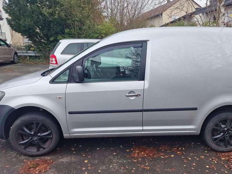 Usata VW Caddy 102 CV (75 kW) 2012 Argento Monovolume