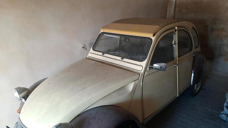 Beige Gebraucht 1986 Citroën 2CV Limousine | 11.400 € - Bild 1/3