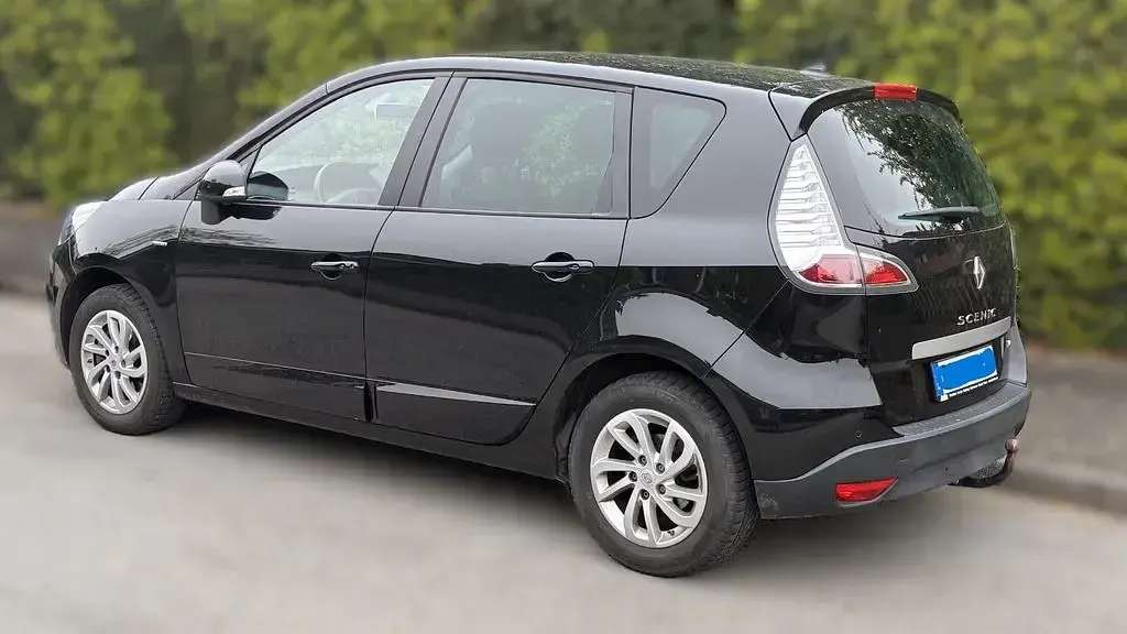 Gebraucht Renault Scénic III LIMITED 132 PS (97 kW) 2015 Schwarz Van / Kleinbus