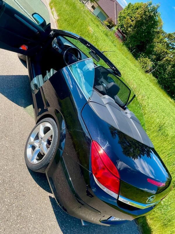 Schwarz Gebraucht 2008 Opel Astra Cabriolet Cabrio | 4.830 € (Fairer Preis) - Bild 1/4