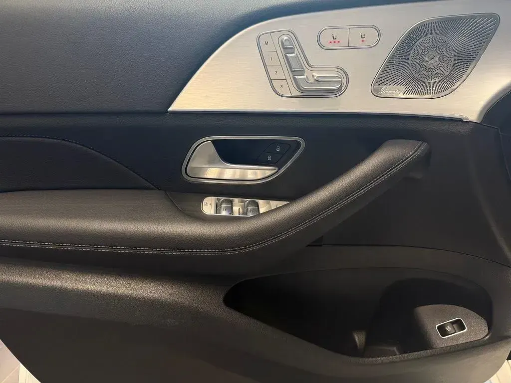 Gebraucht Mercedes GLE300 AMG 269 PS (197 kW) 2025 Weiß SUV