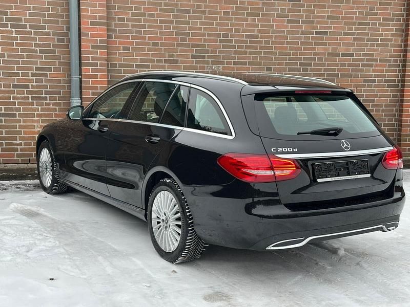 Gebraucht Mercedes C200 136 PS (100 kW) 2017 Schwarz Kombi