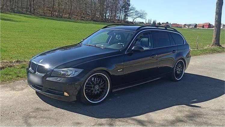 Gebraucht BMW 330 Luxury Line 258 PS (189 kW) 2006 Schwarz Kombi