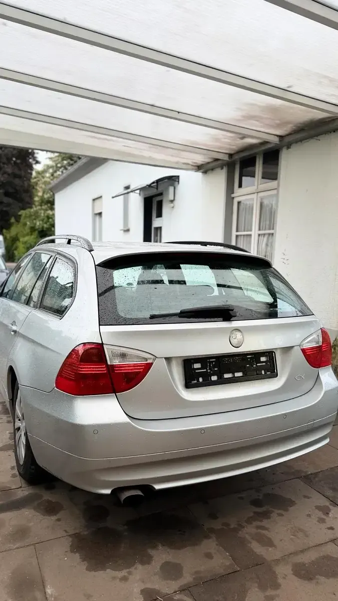 Occasion BMW 318 129 ch (94 kW) 2006 Gris Break