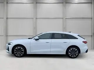 Gebraucht Audi A5 Sport 204 PS (150 kW) 2025 Gletscherweiß metallic Kombi