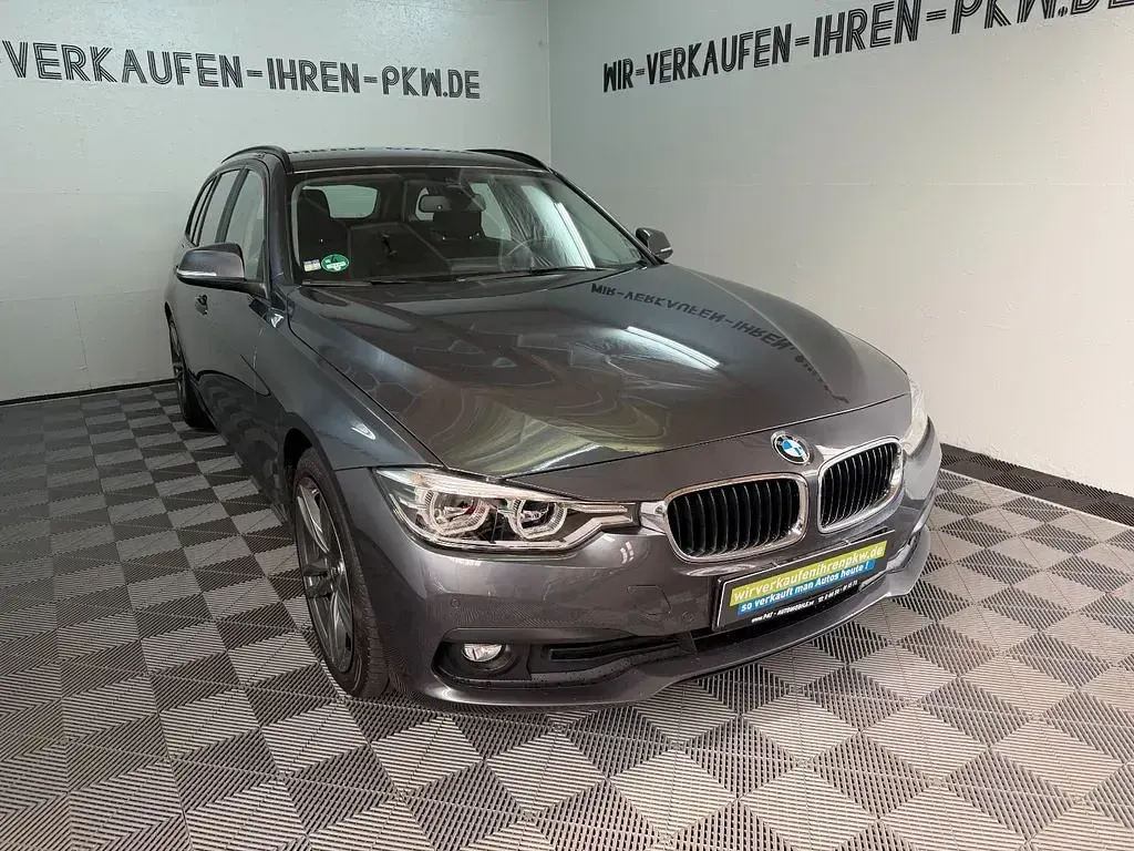 Gebraucht BMW 320 190 PS (139 kW) 2016 Grau Kombi
