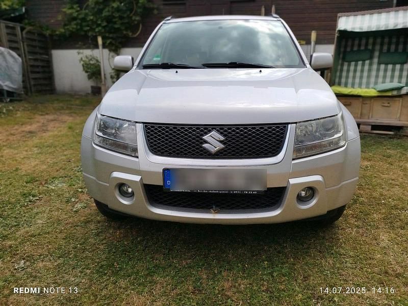 Silber Gebraucht 2006 Suzuki Grand Vitara SUV | 2.800 € (Superpreis) - Bild 1/4