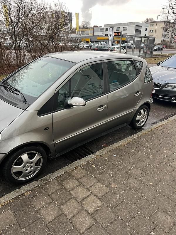 Gebraucht Mercedes A160 102 PS (75 kW) 2004 Silber Limousine