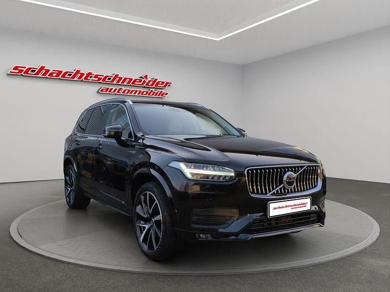 Gebraucht Volvo XC90 Momentum 250 PS (183 kW) 2021 Onyx schwarzmetallic SUV