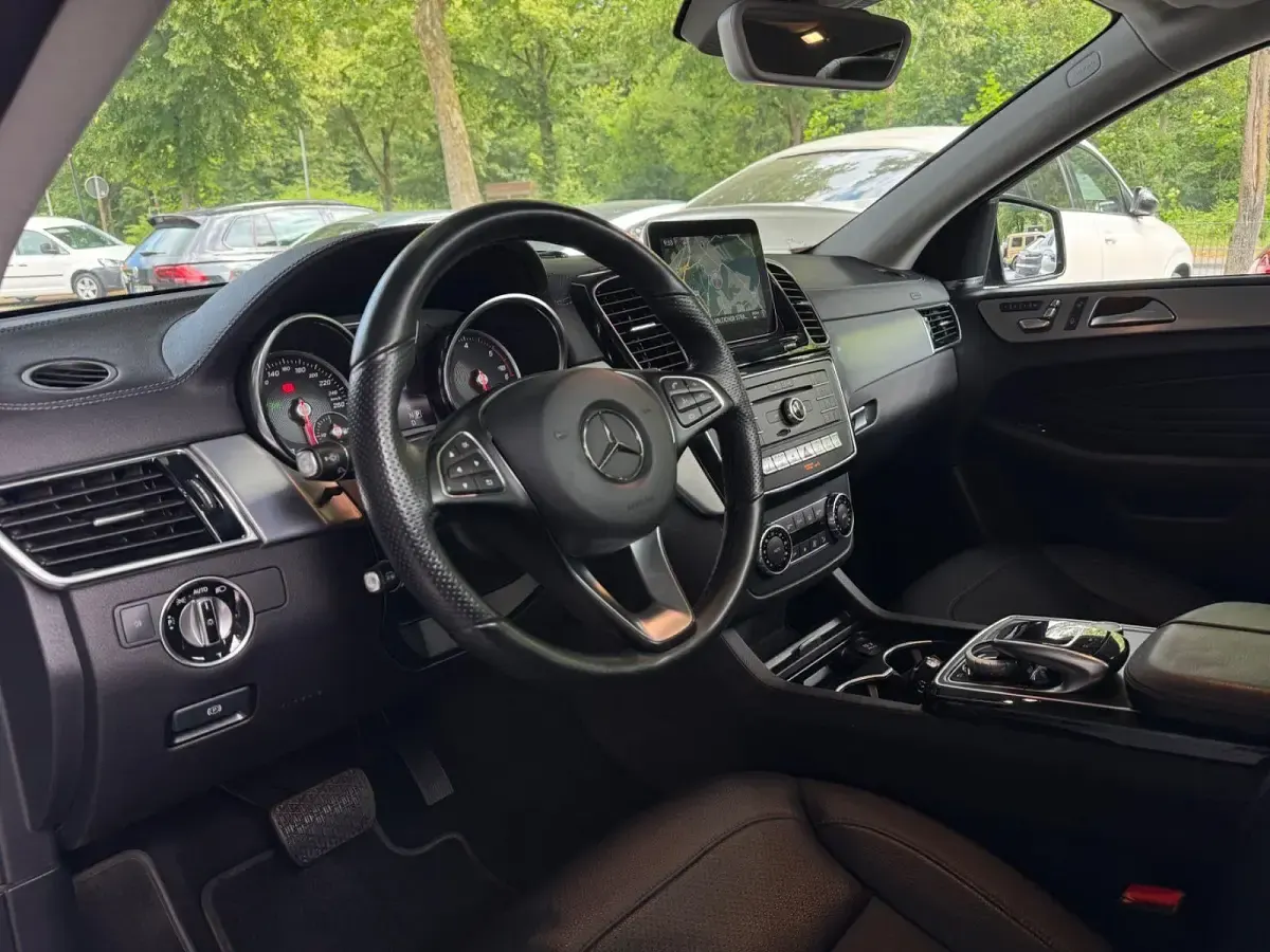 Gebraucht Mercedes GLE350 AMG 258 PS (189 kW) 2017 Grau SUV