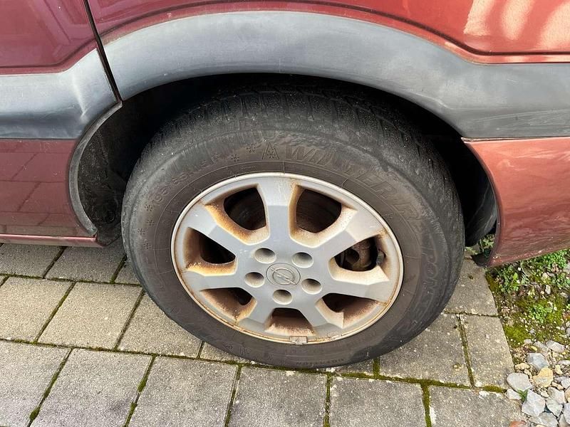 Gebraucht Opel Zafira Comfort 101 PS (74 kW) 2001 Braun Van / Kleinbus