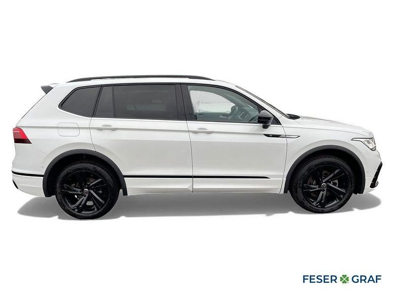 Gebraucht VW Tiguan Allspace R-line 193 PS (141 kW) 2025 Oryxweiß perlmutteffekt SUV