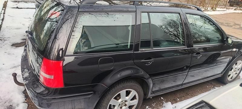 Gebraucht VW Golf IV Pacific 101 PS (74 kW) 2003 Schwarz Kombi