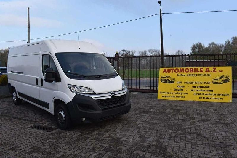 Weiß Gebraucht 2018 Citroën Jumper Business Class Van / Kleinbus | 8.499 € (Superpreis) - Bild 1/4