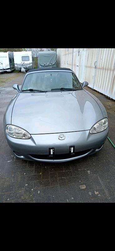 Usata Mazda MX5 110 CV (80 kW) 2002 Argento Cabrio