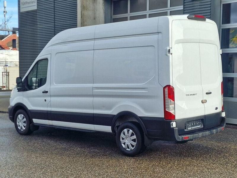 Gebraucht Ford Transit Trend 170 PS (125 kW) 2021 Frozen white Limousine
