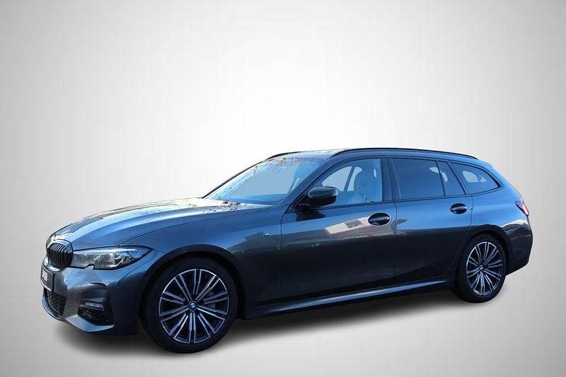 Gebraucht BMW 330 M Sport 286 PS (210 kW) 2021 Grau Kombi